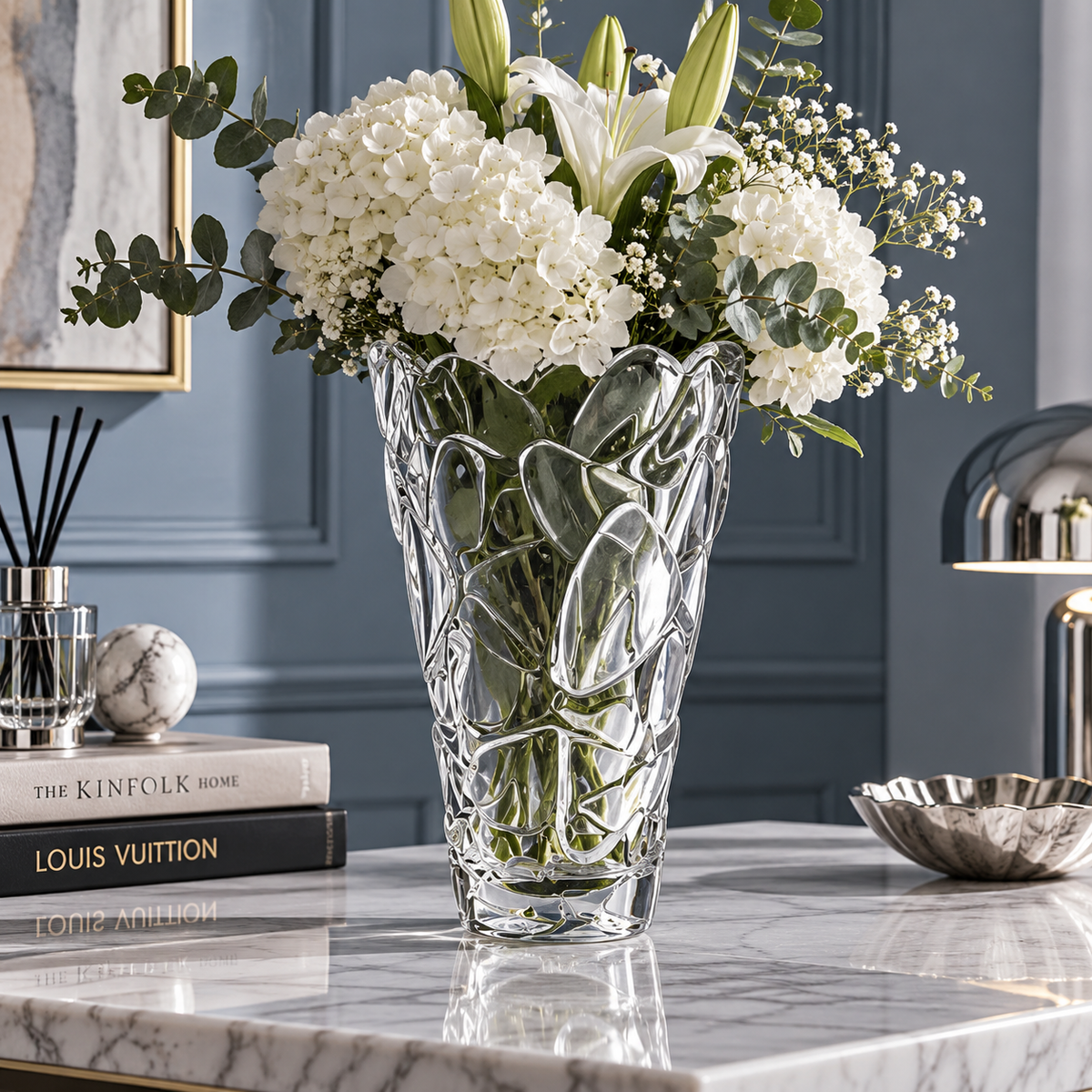 Sculpted Petal Glass Vase – Luxury Decorative Centerpiece